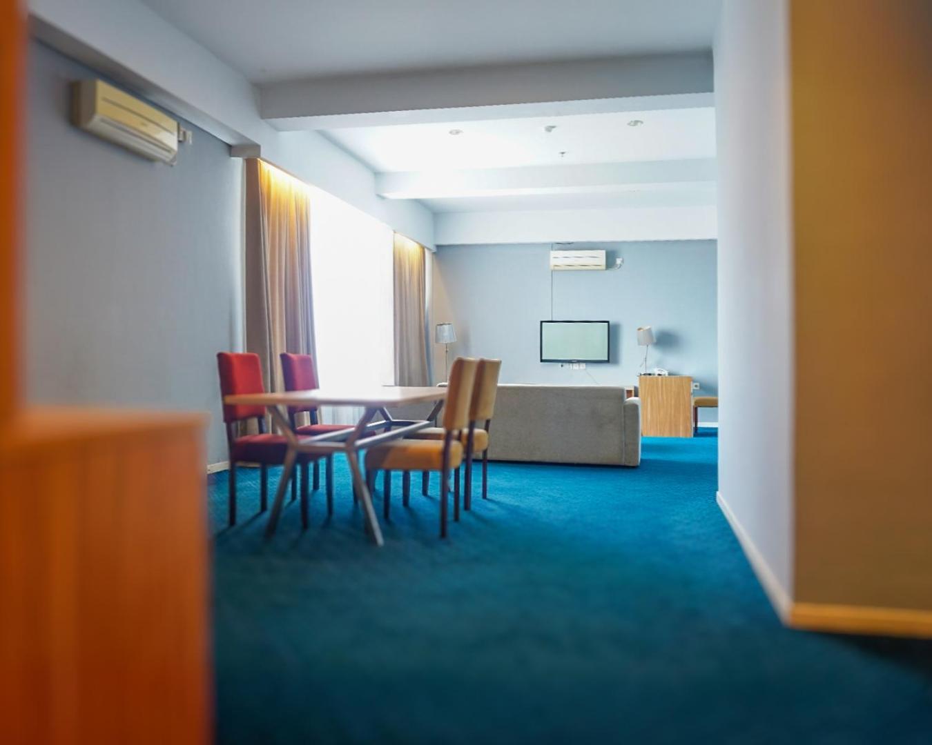 Hotel Dafam Pekanbaru Exterior photo